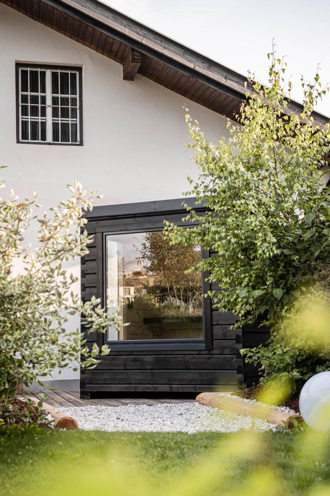 Strasserwirt - Ansitz Zu Tirol Strassen Exterior photo